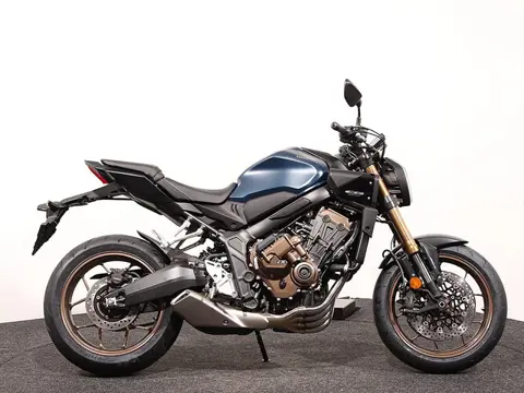 Honda CB 650 RC (bj 2026)