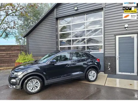 Volkswagen T-Roc 1.0 TSI Style 1e Eig. !! BTW-Auto !! Full-map Navigatie, Apple Carplay / Android, A