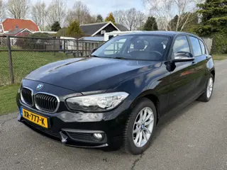 BMW 1-serie 116i Executive NAVI/PDC/ECC/CRUISIE/ NETTE AUTO!