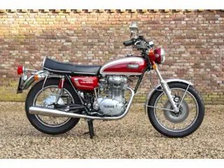 Yamaha XS650 "with roots in Indiana - USA" XS2—applauded and criticized by enthusiasts, Skillfully r