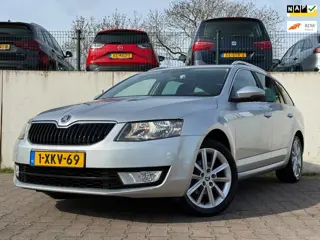 Skoda Octavia Combi 1.2 TSI Greentech Ambition Businessline/PANO/NAVI/CRUISE/KUIPSTOELEN/NIEUWE APK/