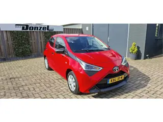 Toyota Aygo 1.0 VVT-i x-clusiv AIRCO ,  X-play (bj 2021)