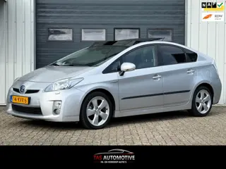Toyota Prius 1.8 Executive NAVI / LEER / PANO / HUD / PDC
