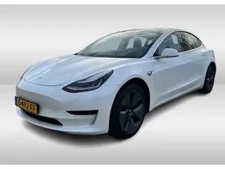 Tesla Model 3 Standard RWD Plus 60 kWh / Trekhaak / Autopilot / Panoramadak / Camera / Premium Audio
