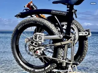 1 of 2 Brompton Riese Birdy Müller Vouwfietsen Gevraagd