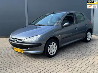 Peugeot 206 1.4 One-line / 5 Deurs / Nap