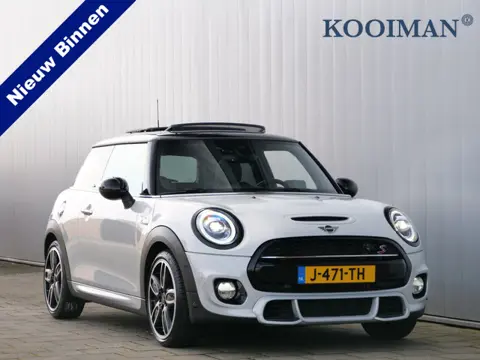 MINI Mini 2.0 Cooper S 192pk Knightsbridge Edition Automaat Schuifdak / JCW-Pakket / HUD / Carplay /