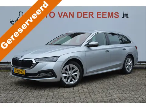 Škoda Octavia Combi 1.0 e-TSI Busn. Ed. Plus NL-auto / Led verl. / Apple ,android / Keyless