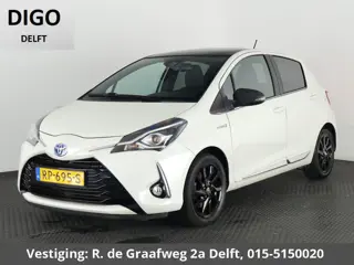 Toyota Yaris 1.5 Hybrid Executive | Stoelverwarming | Panoramadak | Navigatie |
