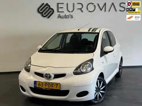 Toyota Aygo 1.0-12V Comfort Navigator Carplay Elektrische Ramen 5d Nieuwe Apk