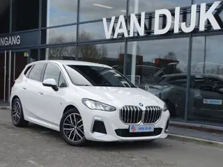 BMW 2 Serie 218i Active Tourer M Sportpakket Sportstoelen Adaptief M-onderstel Parkeerhulpsysteem 18