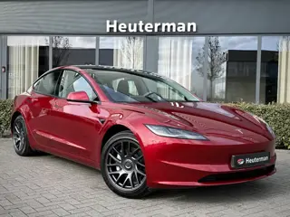 Tesla Model 3 RWD 60 kWh Highland Facelift/ Rear Screen/ Sfeer