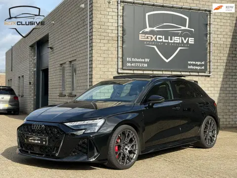 Audi RS3 Sportback 2.5 TFSI QUATTRO Carbon/Kuipstoelen/Pano/HUD/