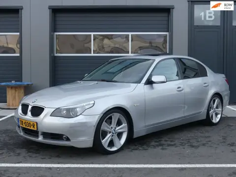 BMW 5-serie 530i Executive Automaat Leder Navi 19Inch Xenon Schuifdak Trekhaak