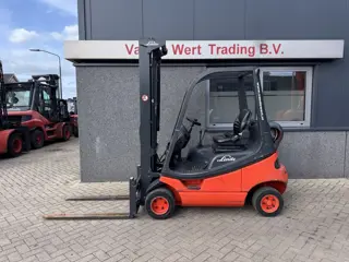 Linde H18T-03 triplo 545 freelift sideshift 2002 6800uur LPG