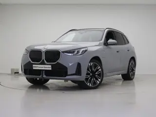 BMW X3 30e xDrive M-Sport | Panorama | 21" | Trekhaak | Harman Kardon | Ventilatie | Driving Assista
