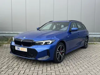 BMW 3 Serie Touring 330e xDrive M-Sport Pano / Trekhaak / Sfeerverlichting