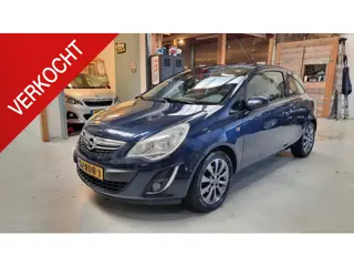 Opel Corsa 1.4-16V Edition Navi, Airco, Bluetooth, LMV 16", cruisecontrole, etc.....