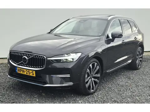 Volvo XC60 2.0 T6 Phev AWD Ultra Bright Luchtvering - 21” Wielen - Panorama dak - Lighting –Head up 