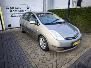 Toyota Prius 1.5 VVT-i