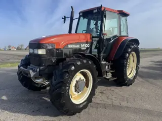 New Holland M100