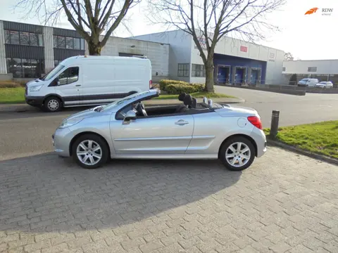 Peugeot 207 CC 1.6 VTi