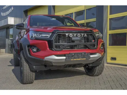 Toyota HiLux 2.8 D-4D Double Cab GR Sport