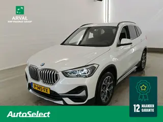 BMW X1 SDrive20i 178pk Automaat Business Edition Plus | Zwart Leder | xLine | Parking Pack | Achteru