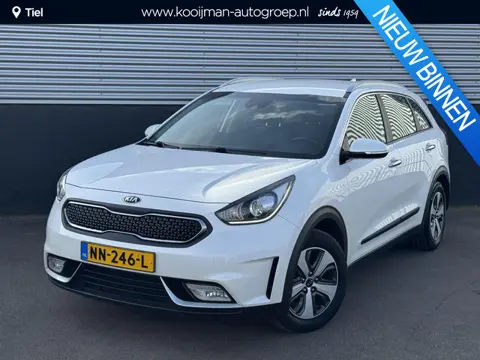 Kia Niro 1.6 GDi Hybrid First Edition Trekhaak, Navigatie, Dealeronderhouden, NL-auto! Achteruitrijc