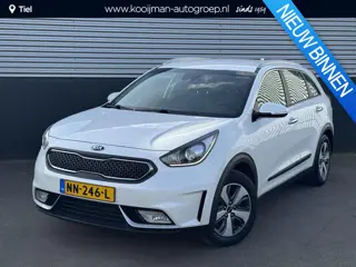 Kia Niro 1.6 GDi Hybrid First Edition Trekhaak, Navigatie, Dealeronderhouden, NL-auto! Achteruitrijc