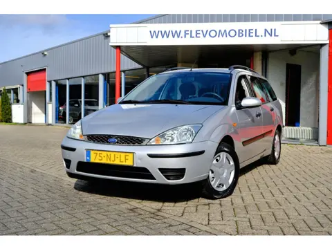 Ford Focus Wagon 1.6-16V Cool Edition Aut. Airco|Elektr. ramen|Dakrails