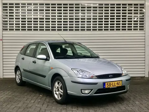 Ford Focus 1.6-16V Zetec Ghia 5drs CONSIGNATIE Rijklaarprijs!