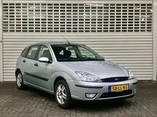 Ford Focus 1.6-16V Zetec Ghia 5drs CONSIGNATIE Rijklaarprijs!
