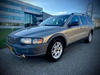 Volvo V70 2.4 T AWD , NIEUWE DISTRIBUTIE, BAK GESPOELD, LEER, DAK, NIEUWSTAAT