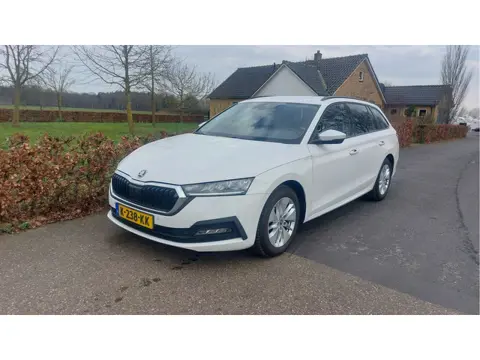 Škoda Octavia Combi 1.0 TSI Business Edition CLIMA/NAVI/LED BJ 2021