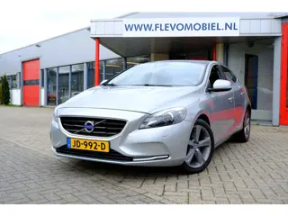 Volvo V40 2.0 T3 Nordic+ Pano|Xenon|Leder|Navi