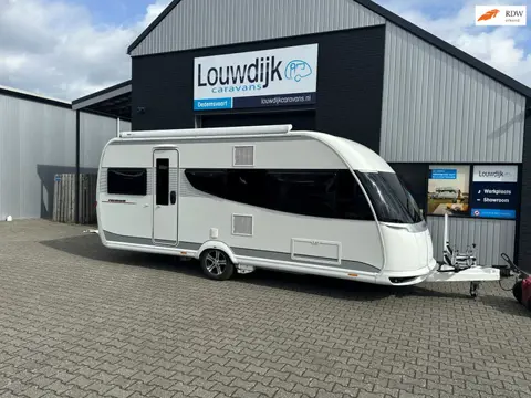 HOBBY Premium 495 UL ’20 (Full option)