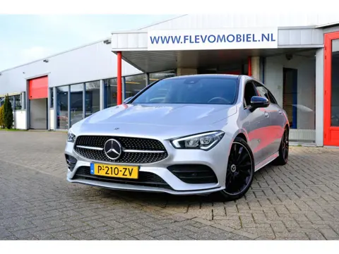 Mercedes-Benz CLA-klasse Shooting Brake 180 AMG Line Aut. Pano|Leder-Alcantara|LMV|Navi|Cam