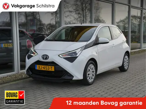 Toyota Aygo 1.0 VVT-i x-play | Achteruitrijcamera | DAB |