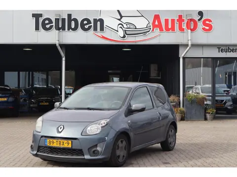 Renault Twingo 1.2-16V Collection Auto moet nog gereinigd worden. Trekhaak, Airco, Radio cd speler