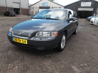 Volvo V70 2.4 Edition II youngtimer 170 pk (bj 2006)