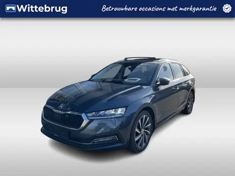 Škoda Octavia Combi 1.4 TSI iV PHEV Style / AUTOMAAT/ PANO/ DCC/ DODEHOEK/ MEMORYSEAT/ PARK.SENSOR.V