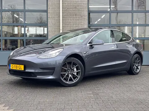 Tesla Model 3 Standard RWD Plus 60 kWh