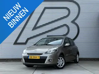 Renault Clio 1.2 Authentique 2e Eigenaar|Navi|Airco|Cruise|D-riem vv in 2025|N.A.P|Nieuwe APK bij Af