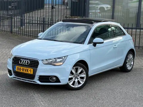 Audi A1 1.2 TFSI Ambition / Panoramadak / NAP