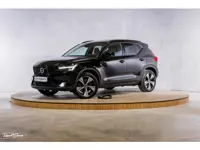 Volvo XC40 1.5 T5 Plug-in hybrid Ultimate Dark | Panorama dak | Zwenkbare trekhaak | Adaptieve cruis