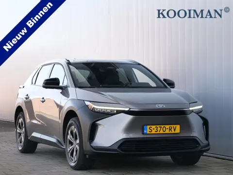 Toyota Bz4x Launch Edition 71 kWh 204 Pk Automaat Navigatie / DAB / Apple Carplay / DAB / Stoelverwa