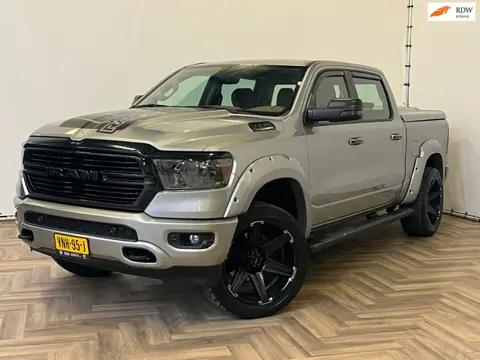 Dodge RAM 1500 BIG HORN 5.7 V8 Quad Cab 6'4|2021|INRUIL MOGELIJK|