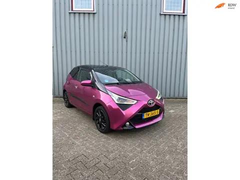 Toyota Aygo 1.0 VVT-i x-cite/carplay/camera/cruise/nap