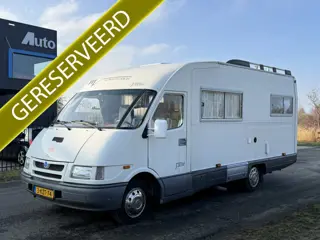 Iveco EUROYACHT Zonnepanelen / Fietsenrek / Dakrails / Luifel / Navigatie / Cruise Control / Toilet+